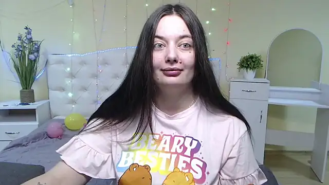 Snapshot of MilanaPrice chatting on 01-25-25, 06:57 MilanaPrice online show from 01-25-25, 06:57