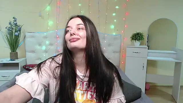 Snapshot of MilanaPrice chatting on 01-27-25, 03:47 MilanaPrice online show from 01-27-25, 03:47
