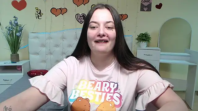 Snapshot of MilanaPrice chatting on 02-11-25, 03:50 MilanaPrice online show from 02-11-25, 03:50