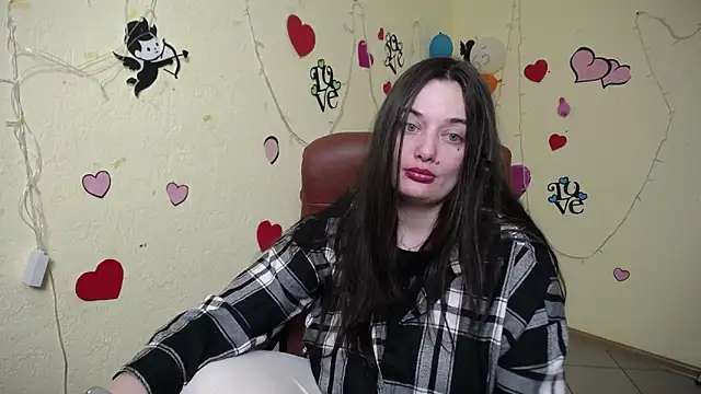 Snapshot of MilanaPrice chatting on 03-15-25, 06:03 MilanaPrice online show from 03-15-25, 06:03
