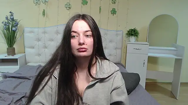 Snapshot of MilanaPrice chatting on 03-20-25, 03:47 MilanaPrice online show from 03-20-25, 03:47