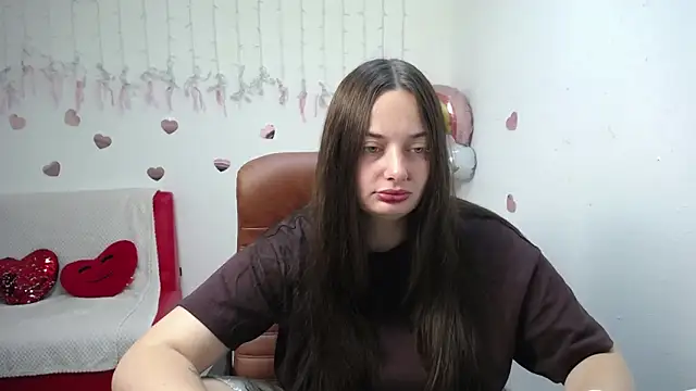 Snapshot of MilanaPrice chatting on 09-18-25, 06:15 MilanaPrice online show from 09-18-25, 06:15