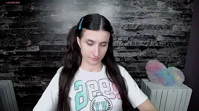 MaryEm976 online show from 03-18-25, 11:41