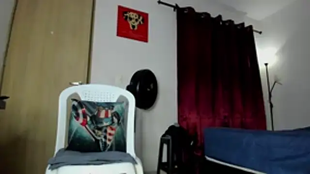 Cloudy pigDude online show from 06-12-26, 04:11