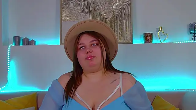 LillianKim online show from 03-01-25, 04:58