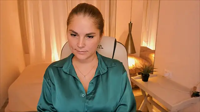 Ellis Foxy online show from 12-13-24, 09:20