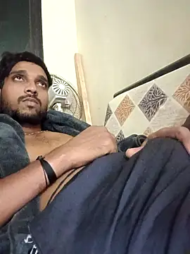 sushilbhosale667 online show from 11-26-25, 07:04