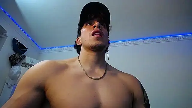 Snapshot of strongboy_ chatting on 01-24-25, 11:56 strongboy online show from 01-24-25, 11:56