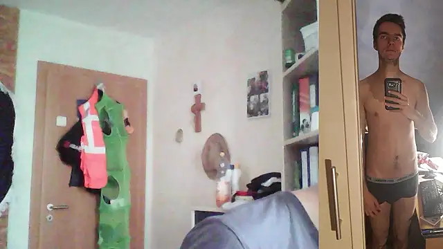 Chris23547 online show from 01-15-26, 02:32