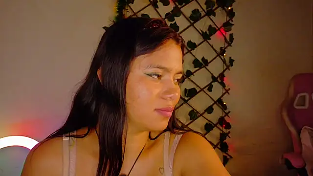 -Camila  online show from 03-08-26, 04:11