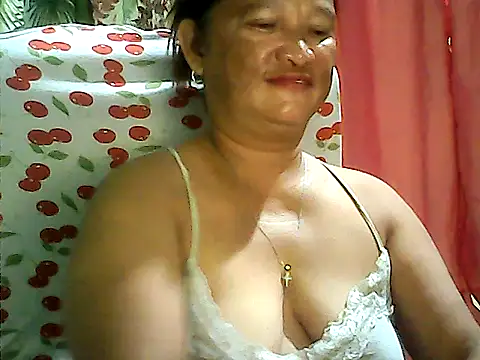 Snapshot of hott_scarlett chatting on 05-10-26, 01:05 hott scarlett online show from 05-10-26, 01:05