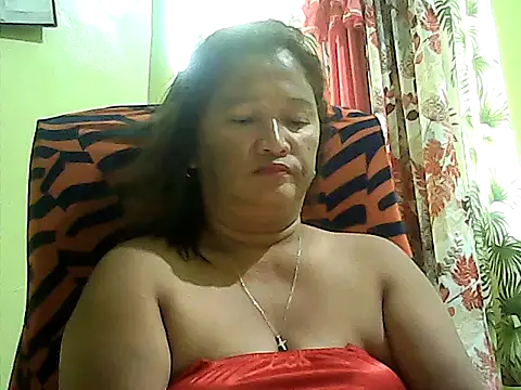Snapshot of hott_scarlett chatting on 07-25-26, 03:15 hott scarlett online show from 07-25-26, 03:15