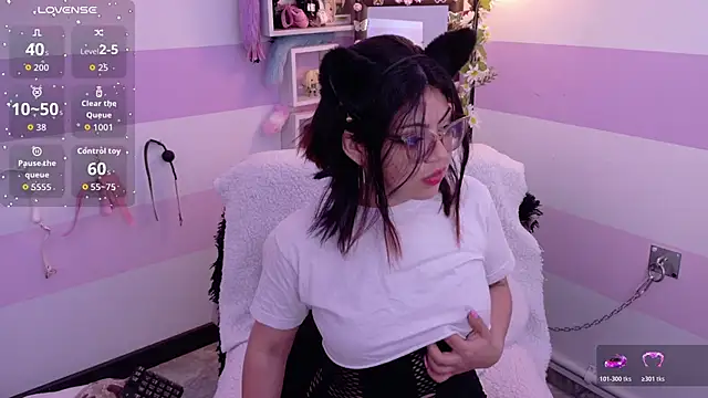 Catwhite  online show from 04-14-26, 03:18