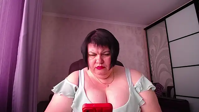 JuicyLady Di online show from 09-17-25, 05:09