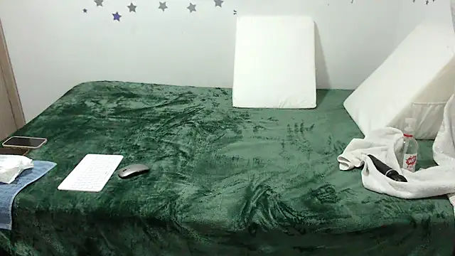 maya hottt online show from 12-22-24, 07:11