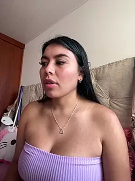 Abby-Sophia online show from 01-07-25, 07:59