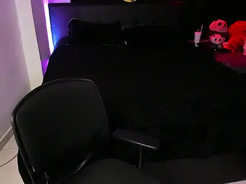 lia minami online show from 04-21-26, 02:51