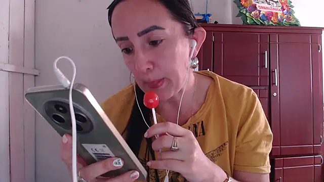 DeepAnal07 online show from 10-12-25, 08:19