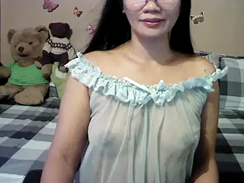 Snapshot of Mia_Rein chatting on 02-09-25, 12:49 Mia Rein online show from 02-09-25, 12:49