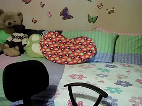 Snapshot of Mia_Rein chatting on 02-16-25, 06:54 Mia Rein online show from 02-16-25, 06:54
