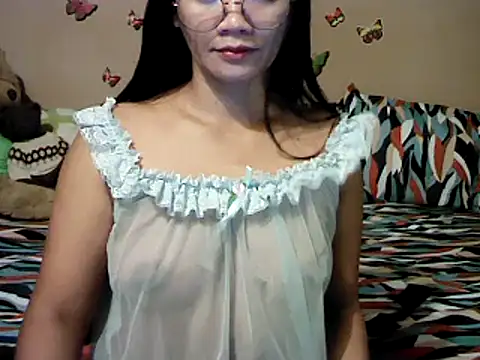 Snapshot of Mia_Rein chatting on 03-21-25, 09:56 Mia Rein online show from 03-21-25, 09:56