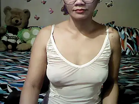 Snapshot of Mia_Rein chatting on 09-28-25, 02:17 Mia Rein online show from 09-28-25, 02:17
