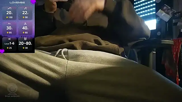 Snapshot of Purple_Flamingo chatting on 11-25-25, 03:01 Purple Flamingo online show from 11-25-25, 03:01