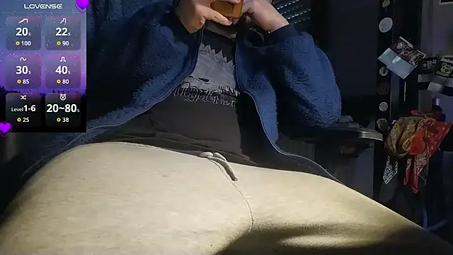 Snapshot of Purple_Flamingo chatting on 12-02-25, 02:01 Purple Flamingo online show from 12-02-25, 02:01