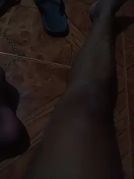 Snapshot of Vulckano43 chatting on 10-17-25, 08:17 Vulckano43 online show from 10-17-25, 08:17