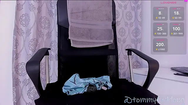 tommylongxx online show from 12-06-24, 11:25