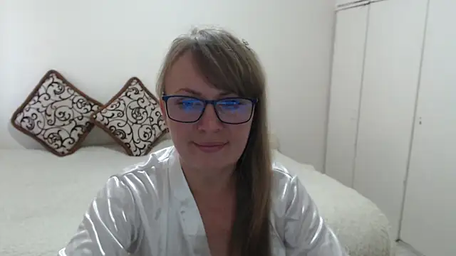 Snapshot of MargotLot chatting on 06-12-26, 02:16 MargotLot online show from 06-12-26, 02:16