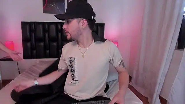 Pleasure Vibes23 online show from 02-15-25, 09:37