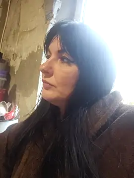 Flo Sandra online show from 10-21-25, 01:12