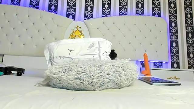 Aidasina online show from 02-08-25, 02:26