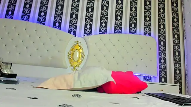 Aidasina online show from 02-15-25, 08:11