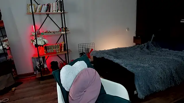 Aleksa Foxy online show from 03-08-25, 04:34