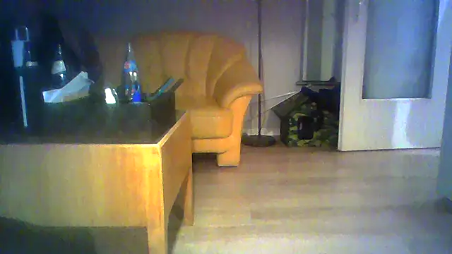 Hotwerner666 online show from 04-19-26, 04:45