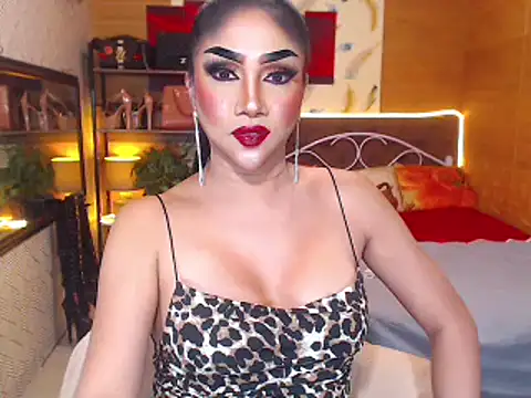Snapshot of MeatyhorsecockMistress chatting on 03-15-25, 04:10 MeatyhorsecockMistress online show from 03-15-25, 04:10