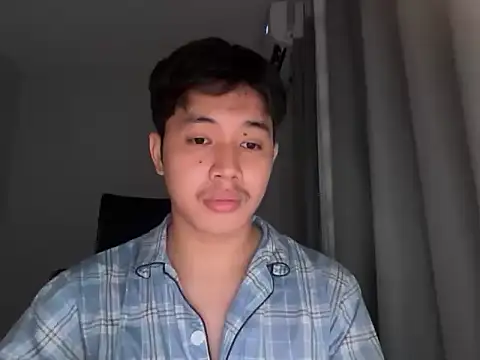 kevinthehottest online show from 12-19-25, 03:52