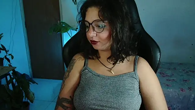 Snapshot of myamillor chatting on 07-16-26, 09:21 myamillor online show from 07-16-26, 09:21