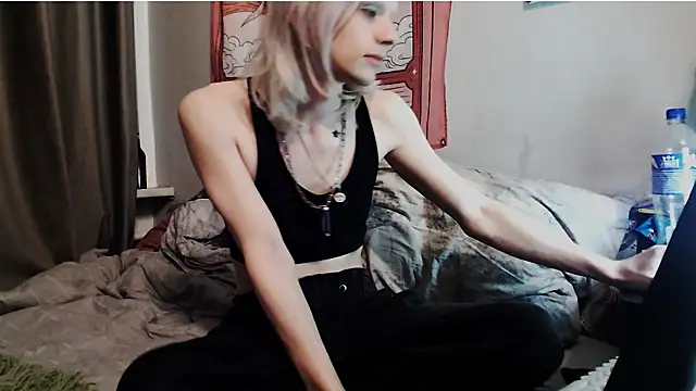 Alien Bella online show from 07-26-26, 09:11
