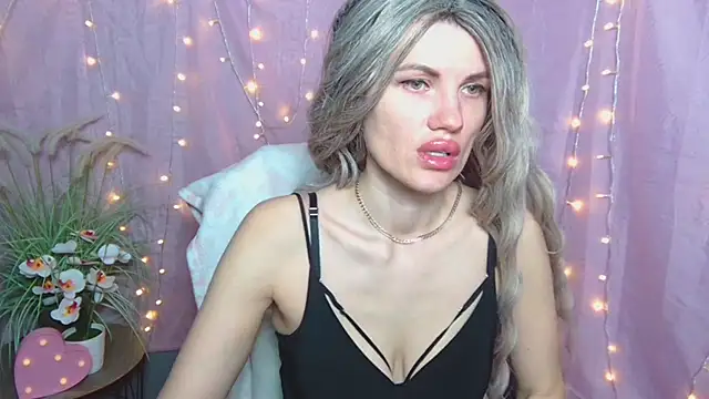 MilaLoona online show from 04-18-26, 06:06