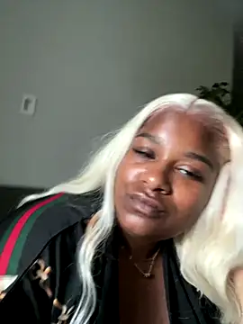 Snapshot of BigFineSelena chatting on 09-17-25, 11:06 BigFineSelena online show from 09-17-25, 11:06