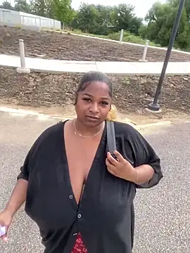 Snapshot of BigFineSelena chatting on 10-08-25, 03:31 BigFineSelena online show from 10-08-25, 03:31