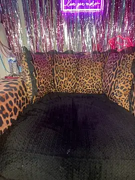 BigFineSelena online show from 04-15-26, 11:16