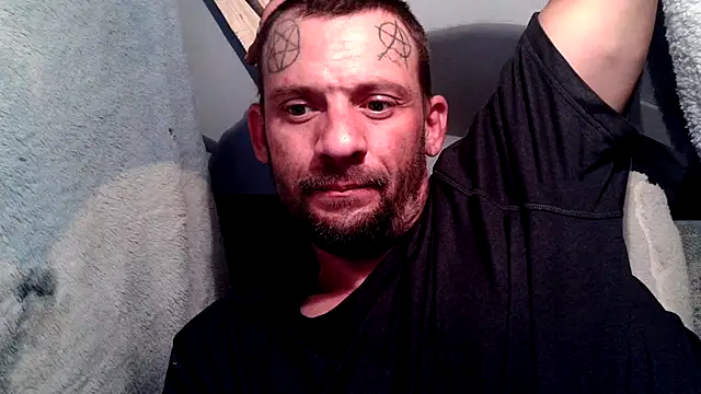 Snapshot of goodick4u28 chatting on 12-14-25, 03:12 goodick4u28 online show from 12-14-25, 03:12