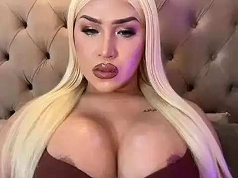 Your Majesty Tyra online show from 12-10-24, 08:08