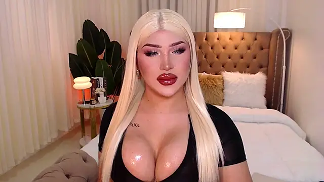 Your Majesty Tyra online show from 01-04-25, 06:41