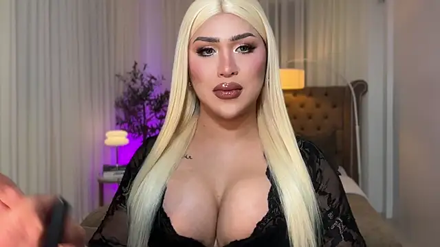 Your Majesty Tyra online show from 10-02-25, 04:41