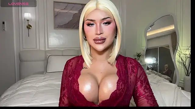 Your Majesty Tyra online show from 06-24-26, 04:44